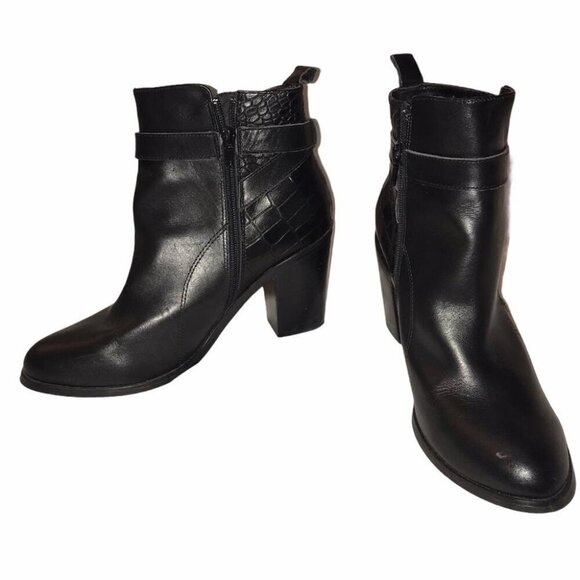 Edgy Street Style ShoeMint Ankle Moto Boots Black Croc Buckle Strap Block Heel - Picture 2 of 7